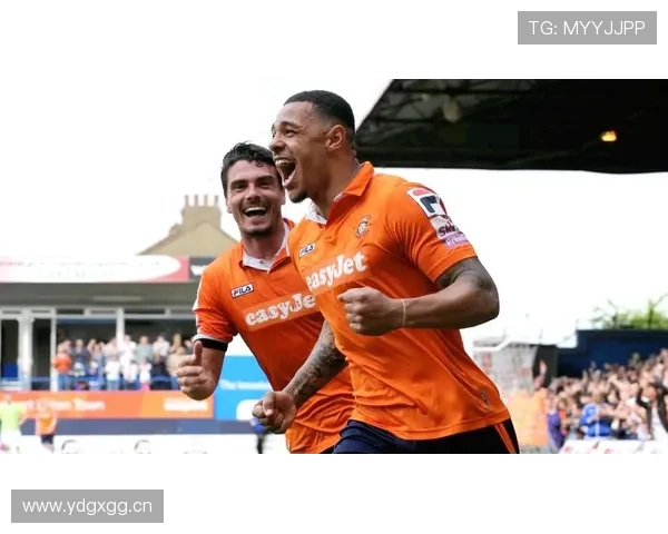 英超卢顿队 英超卢顿队