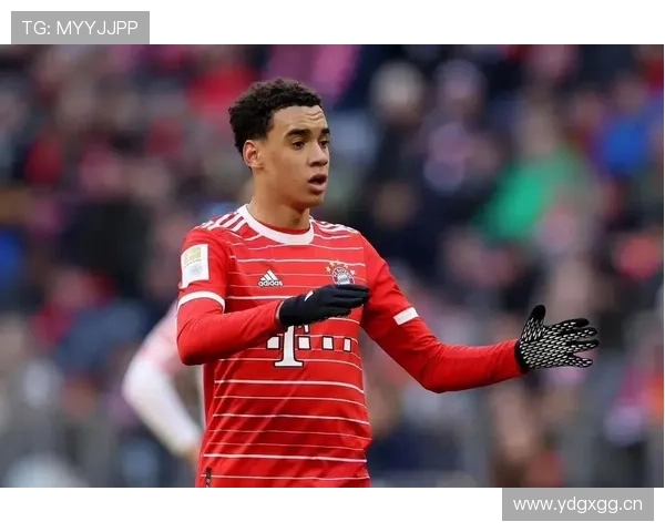 穆西亚拉 vs 梅西:天赋上限的差异究竟在哪里? 穆西亚拉 vs 梅西:天赋上限的差异究竟在哪里?