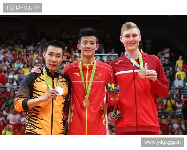 维克托·阿萨尔森训练结束就直接进厨房？这自律堪比顶流明星保养师了吧！